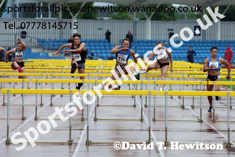 Senior womens 100 metres hurdles, Northern Championships, Sport City, Manchester. Photo: David T. Hewitson/Sports for All Pics